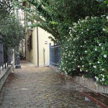 Al Castello Tavullia Exterior foto