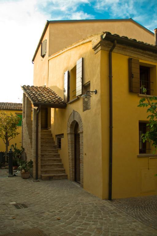 Al Castello Tavullia Exterior foto